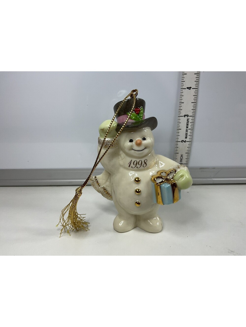 Lenox 1998 Annual Snowman Ornament